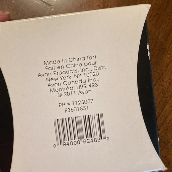 🌸NIB AVON Hollie 3 Piece Pearlesque Gift Set - Picture 14 of 14